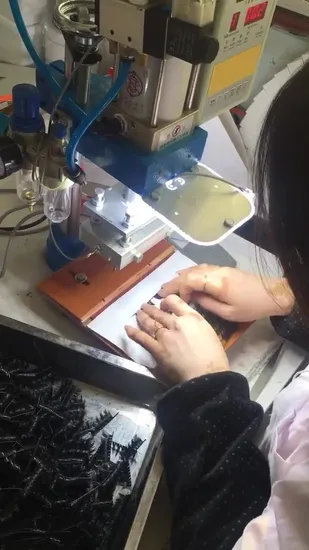 Mengfan Estensioni delle ciglia di visone finto Cina Fornitore di ciglia finte corte ODM Ciglia di visone 3D Estensioni delle ciglia di seta su misura Ciglia con ventaglio di volume preconfezionate